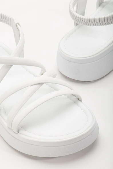 Beyaz Dolgu Topuk Kadın Sandalet - 5
