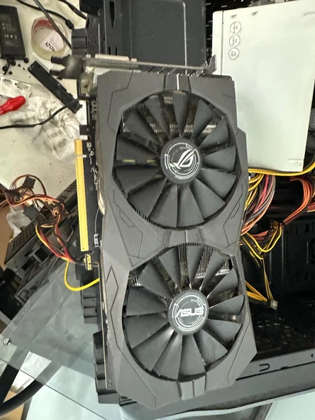 ASUS RX570 ROG STRIX 4GB GDDR5 OC 256Bit AMD Radeon DX12 Ekran Kartı YENİLENMİŞ 2.EL