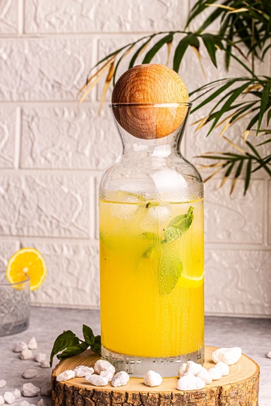 Snippy Ahşap Top Kapaklı Karaf / Sürahi 700 ml
