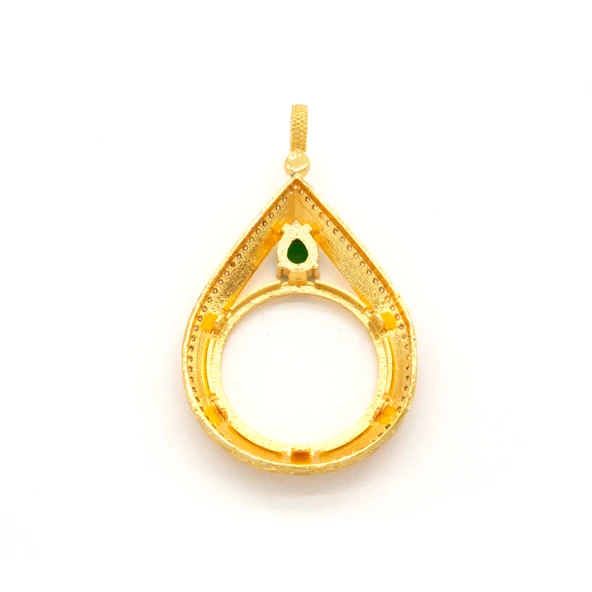 Tam Altın Çerçeveli Kolye​ Ucu Altın Kaplama İşlemeli TGR-593 - 2