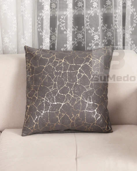 Altın Varaklı Yaldızlı Dekoratif Şık Tekli Kırlent Kılıfı  - FÜME - 3