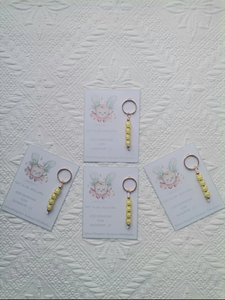 100 Adet İlk Dişim Çıktı,Sizi Isırmak İçin Hazırım Yazılı Dağıtmalık Sarı Anahtarlık Hediyelik ürün görseli