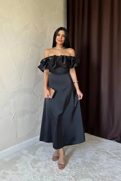 Siyah Omuz Büzgülü Saten Elbise