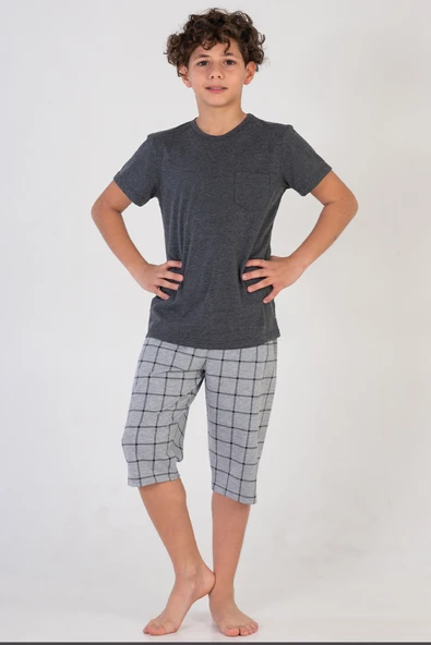 ERKEK ÇOCUK KAPRİLİ PİJAMA TAKIMI PAMUK BASKILI CEP DETAYLI A3 - Resim 3