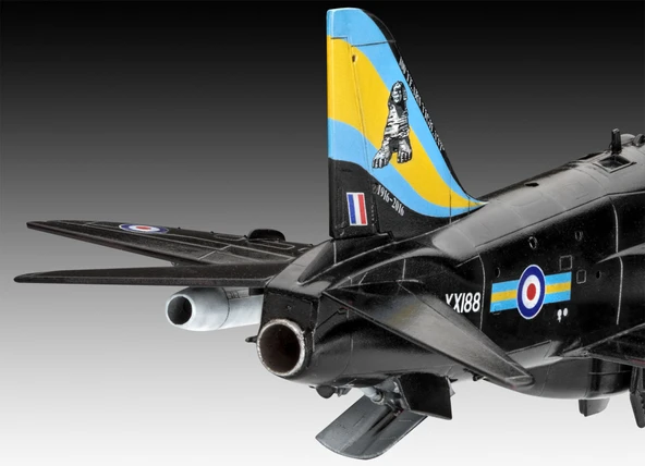 Revell 1:72 Model Set Bae Hawk T.1 - 5