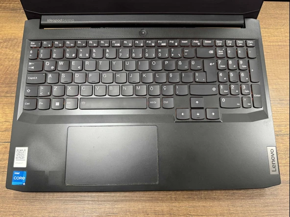 Lenovo IdeaPad Gaming 3 82K100CQTX  Intel Core i5 11300H 16GB RAM 500GB SSD W10 RTX 3050 Ti 15.6” FHD 165Hz (İKİNCİ EL) - 2