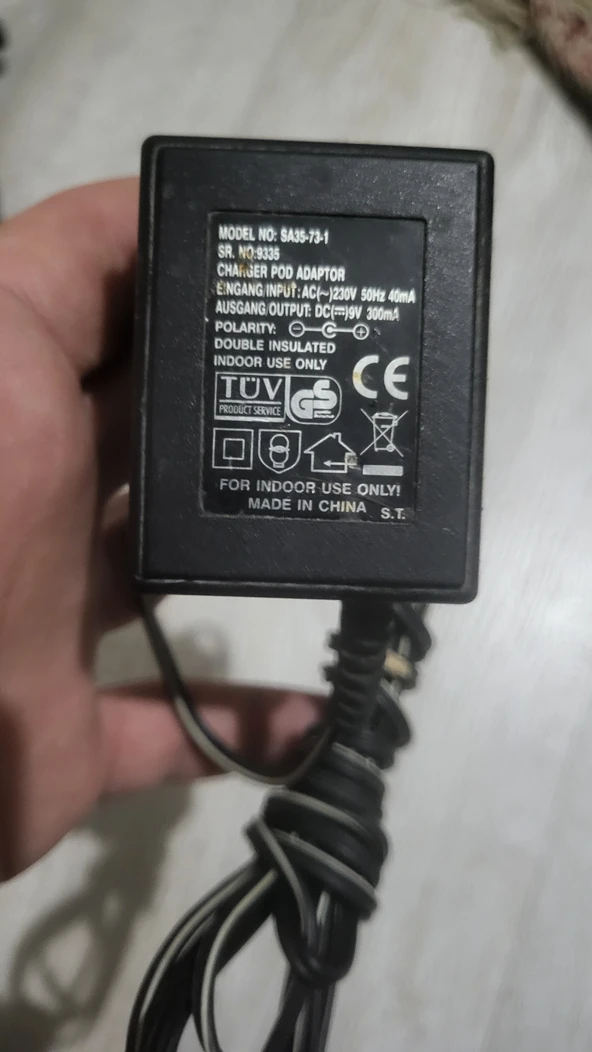 9 v 300 ma adaptör ikinci el