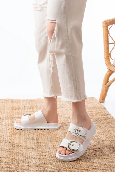 DM-6010 Beyaz Toka Aksesuarlı Günlük Kadın Terlik - Resim 2