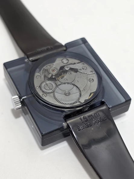 Famoso Shockprotected Jump Hour 38.5mm Silikon Kordon Kol Saati 2.El - Resim 3