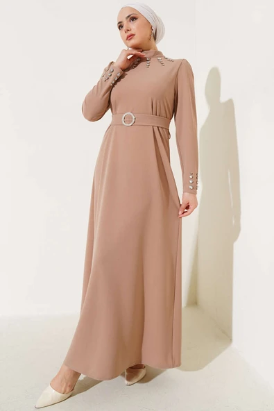 Taşlı Kemer Tokalı Elbise Camel ürün görseli 1