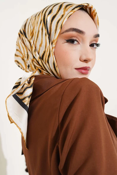 Zebra Desen Saten Eşarp Latte