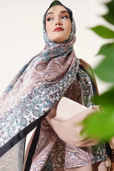 Floral Desen İpeksi Şal Siyah Mint