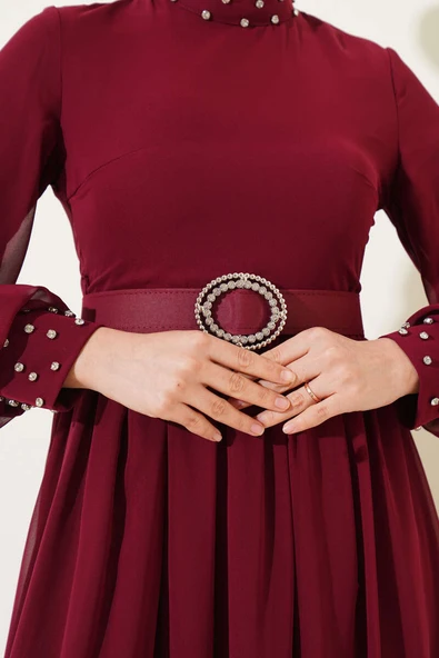 Taş Detaylı Kemerli Şifon Elbise Bordo - Resim 4
