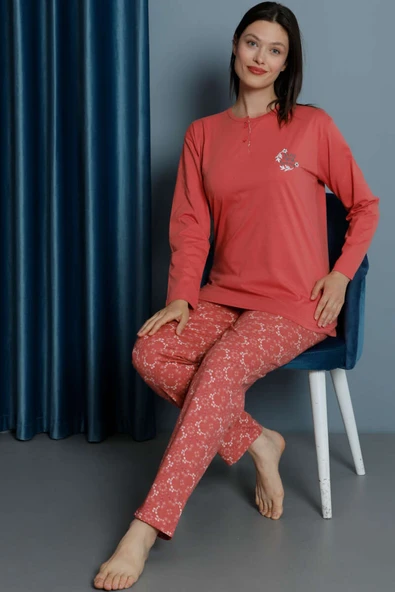 Yakası Çiçek Nakışlı Kadın Pijama Takım Mercan