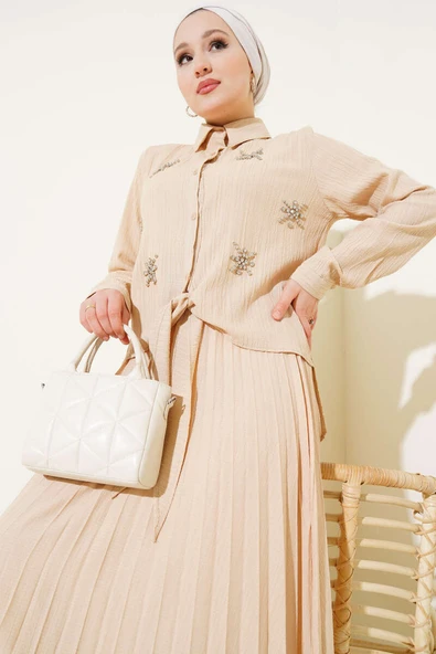 Taşlı Önü Bağlamalı Etekli İkili Takım Bej - Resim 2