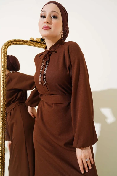 Yarım Düğmeli Yaka İpli Elbise Kahve - 2