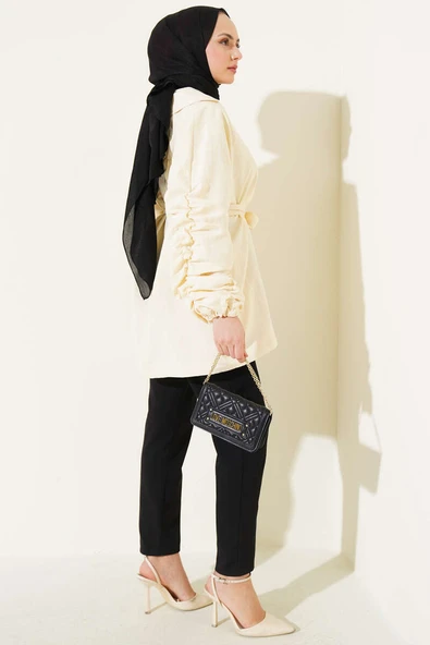 Kol Büzgülü Kuşaklı Ceket Bej - Resim 3