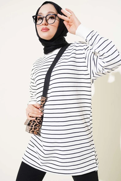 Bisiklet Yaka Çizgili Tunik Beyaz ürün görseli 1