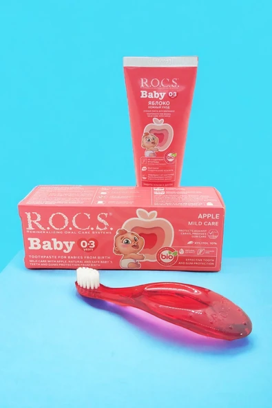 R.O.C.S. Rocs Baby 0-3 Yaş Elma Püresi Tadında Diş Macunu 45g Kırmızı Diş Fırçası Seti
