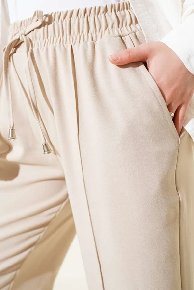 Bel Lastikli Çımalı Dar Paça Pantolon Bej - Resim 4