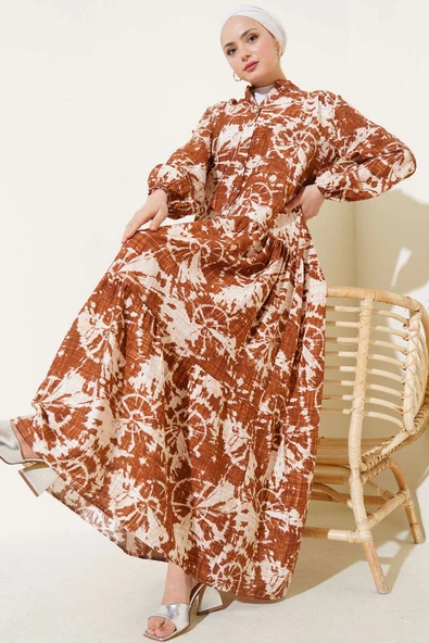 Batik Desen Yarım Düğmeli Elbise Taba