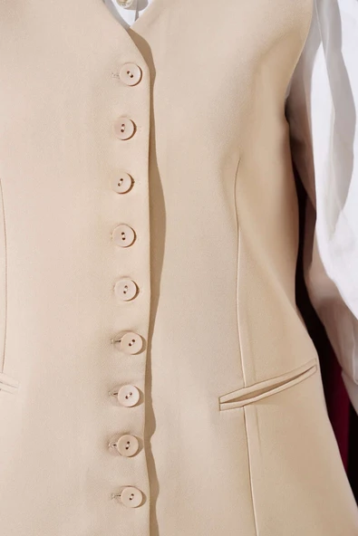 Mini Düğmeli Uzun Yelek Bej - Resim 4