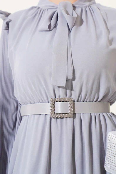 Kolları Piliseli Elbise Gri - Resim 4