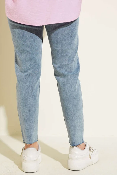 Kesik Paça Yıpratmalı Mom Jeans Pantolon Kar Yıkama - 3