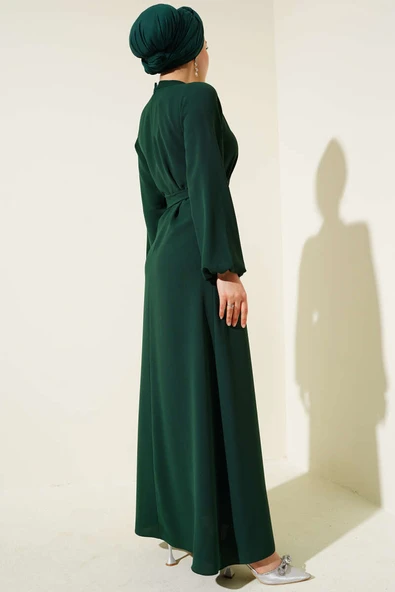 Yaka Taşlı Kuşaklı Elbise Zümrüt - Resim 3