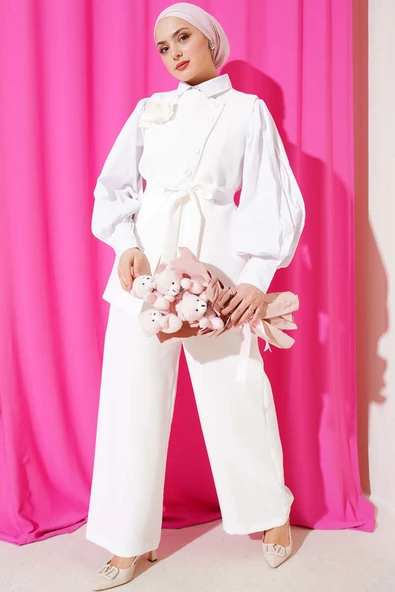 Gül Aksesuarlı Yelekli İkili Takım Ekru ürün görseli 1