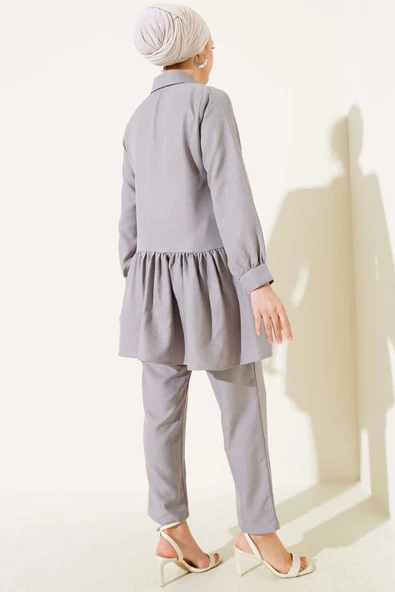 Önü Düğmeli Fırfırlı İkili Takım Gri - Resim 3