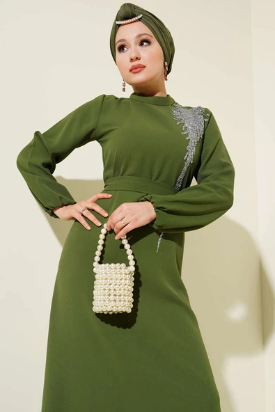Yaka Taşlı Kuşaklı Elbise Haki - 2