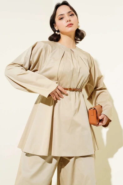 Yakası Pensli Kemerli Poplin İkili Takım Vizon - Resim 2