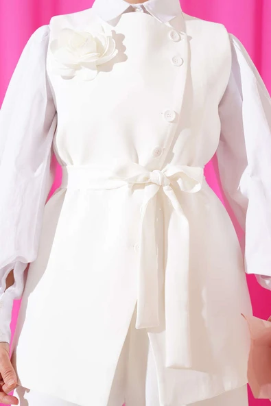 Gül Aksesuarlı Yelekli İkili Takım Ekru - Resim 4