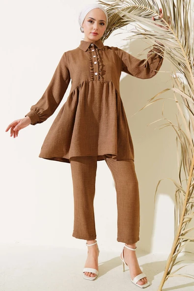Önü Düğmeli Fırfırlı İkili Takım Kahve ürün görseli 1