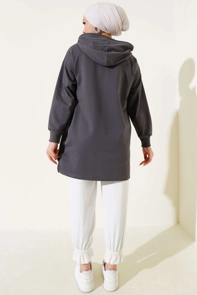 Kapüşonlu Yarım Fermuarlı Baskılı Tunik Füme - Resim 3