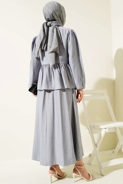 Yarım Düğmeli Bağcıklı Etekli İkili Takım Gri - Resim 3