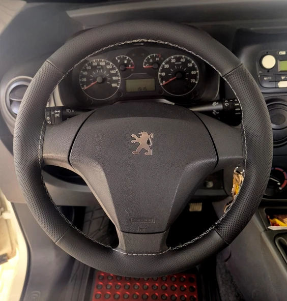 DİKİŞLİ DİREKSİYON KILIFI SİYAH DERİ NOKTALI DERİ GRİ DİKİŞLİ PEUGEOT BİPPER İÇİN ürün görseli