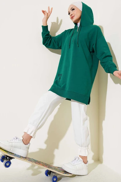 Kapüşonlu Yarım Fermuarlı Baskılı Tunik Yeşil ürün görseli 1