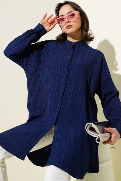 Hakim Yaka Salaş Gömlek Lacivert ürün görseli 1