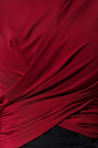 Bilek Lastikli Çapraz Büzgülü Bluz Bordo - Resim 4