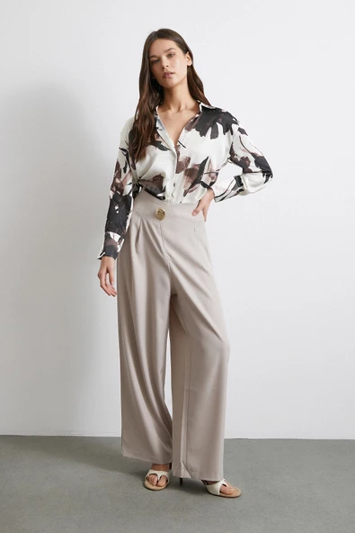 Düğme Detaylı Pensli Dökümlü Pantolon Bej - Resim 3