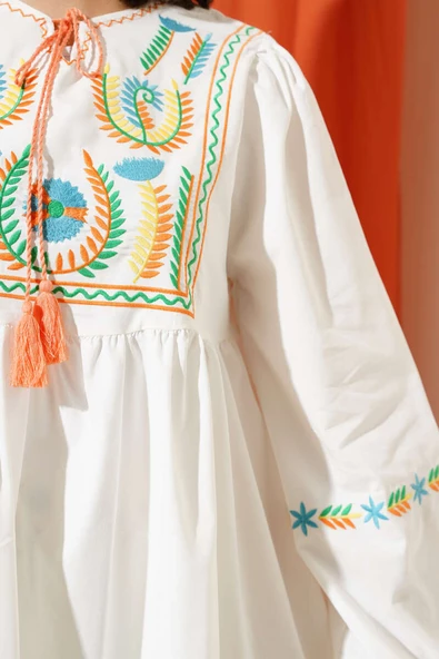 Önü Nakışlı Püskül İpli Tunik Oranj - Resim 4