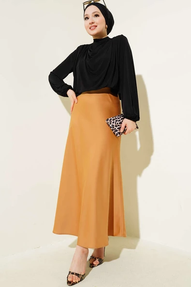 Bel Lastikli Saten Kloş Etek Camel - Resim 2