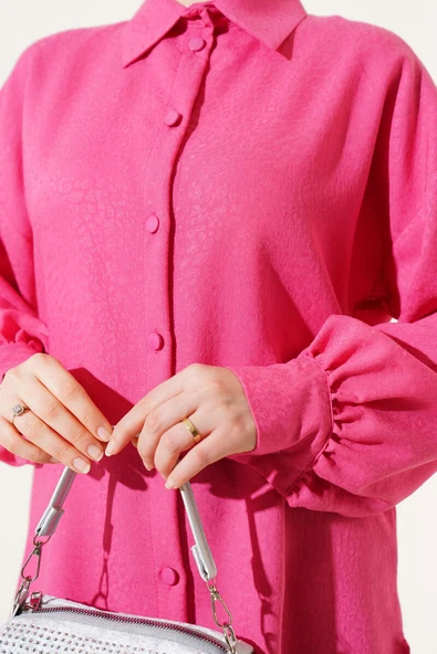 Kendinden Desenli Balon Kol Jakar Gömlek Fuşya - Resim 4