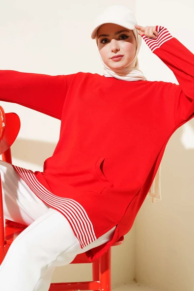 Şerit Ribanalı Kanguru Cepli Tunik Kırmızı ürün görseli