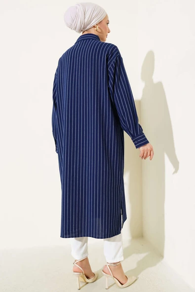 Yanı Yırtmaçlı Çizgili Uzun Gömlek Lacivert - Resim 3