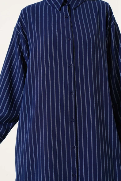Yanı Yırtmaçlı Çizgili Uzun Gömlek Lacivert - Resim 4