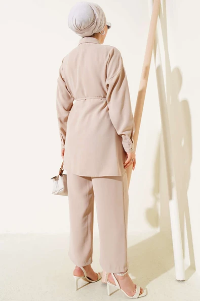 Pelerin Parçalı İp Kuşaklı İkili Takım Bej - Resim 3