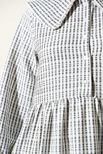 Yarım Düğmeli Bebe Yaka Çizgili Gofre Elbise Siyah - Resim 4